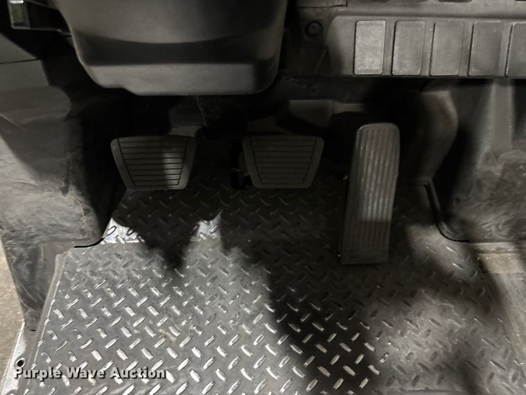 image for item EM5047 2016 UniCarriers CFS40 forklift