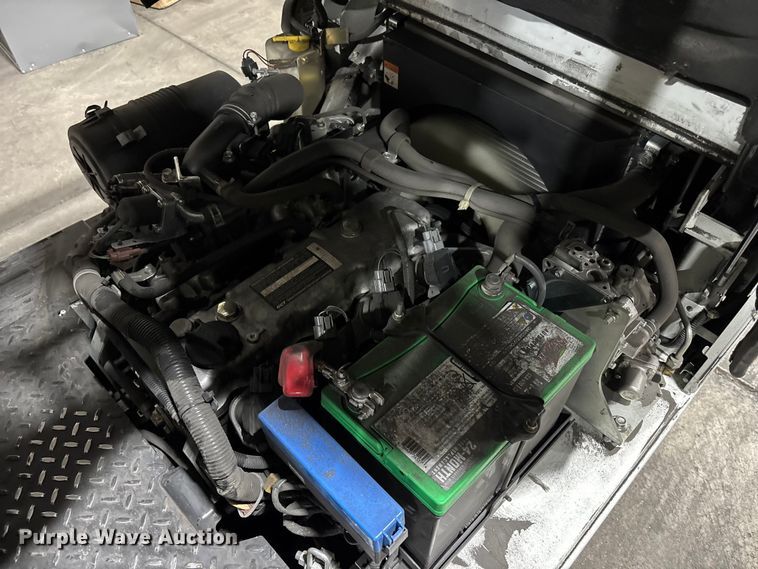 image for item EM5047 2016 UniCarriers CFS40 forklift