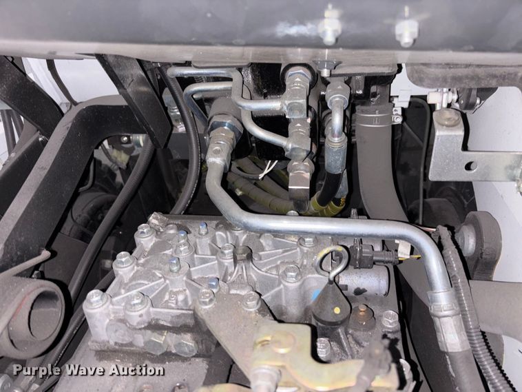 image for item EM5047 2016 UniCarriers CFS40 forklift