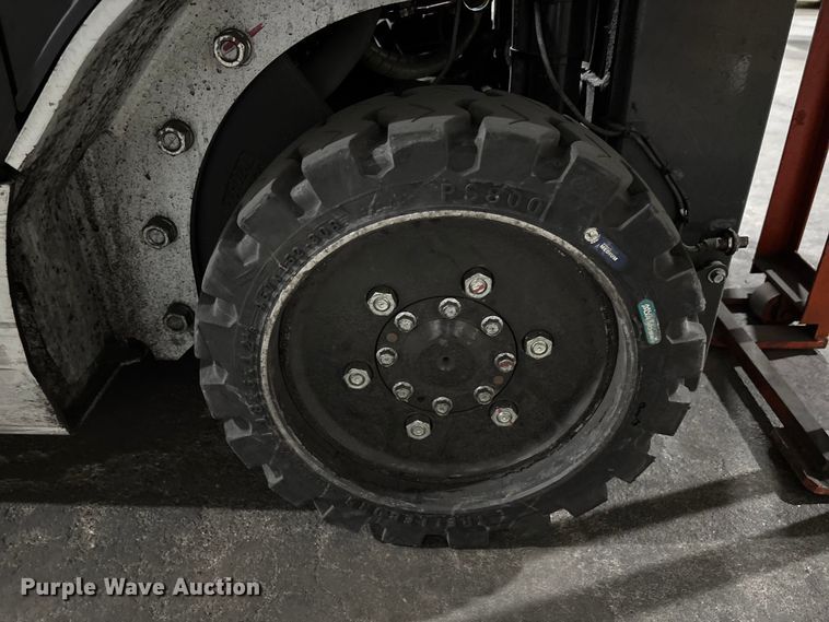 image for item EM5047 2016 UniCarriers CFS40 forklift