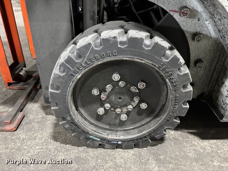 image for item EM5047 2016 UniCarriers CFS40 forklift