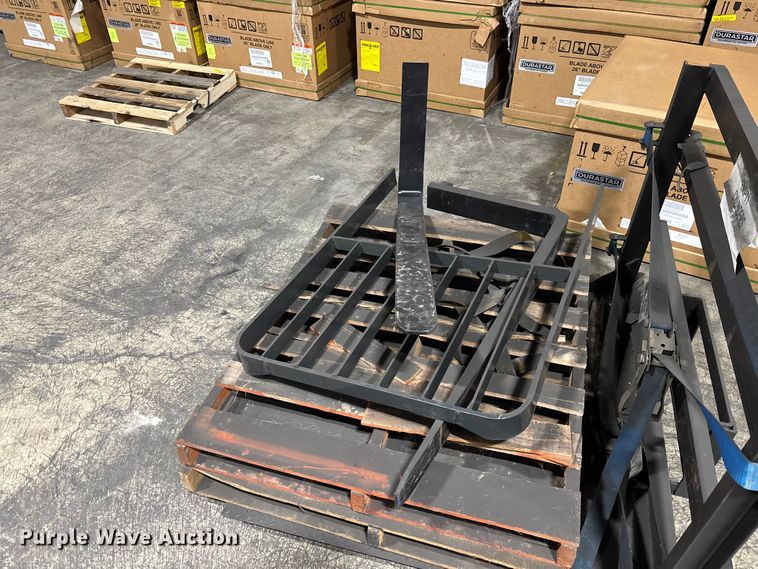 image for item EM5047 2016 UniCarriers CFS40 forklift