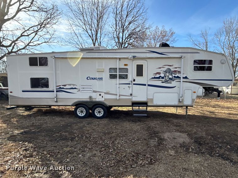 image for item EN0302 2006 Keystone Cougar camper