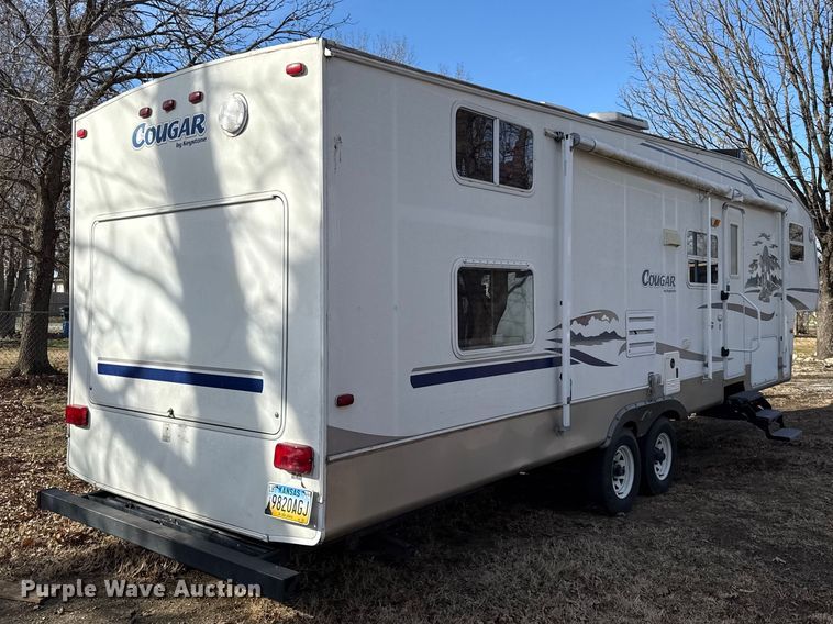 image for item EN0302 2006 Keystone Cougar camper