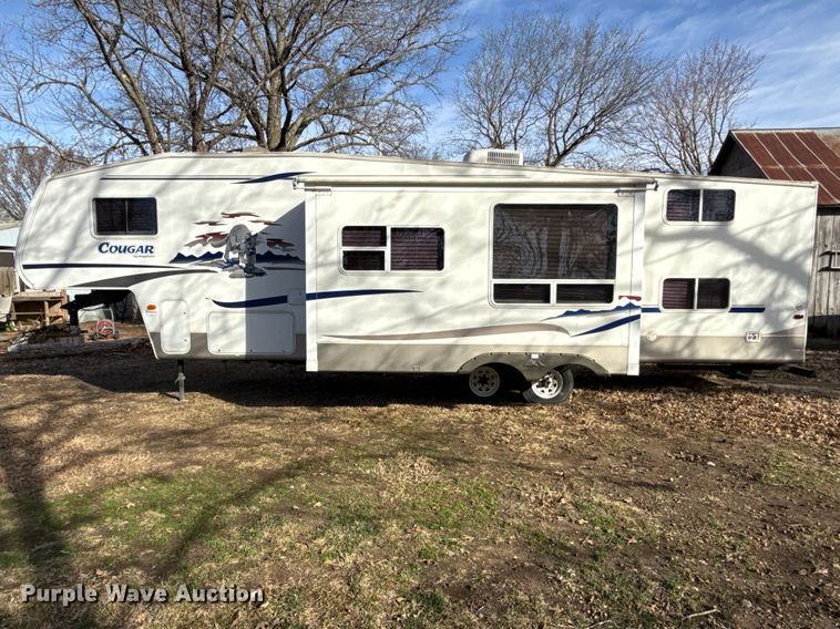 image for item EN0302 2006 Keystone Cougar camper