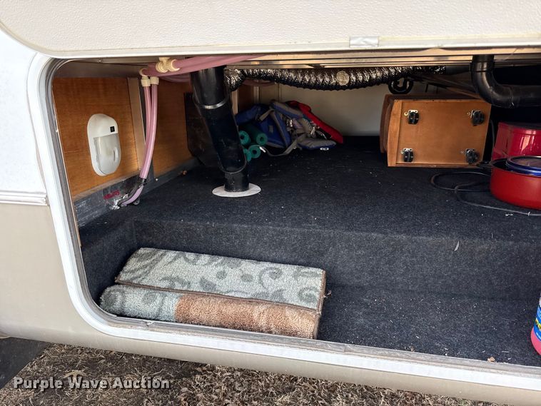 image for item EN0302 2006 Keystone Cougar camper