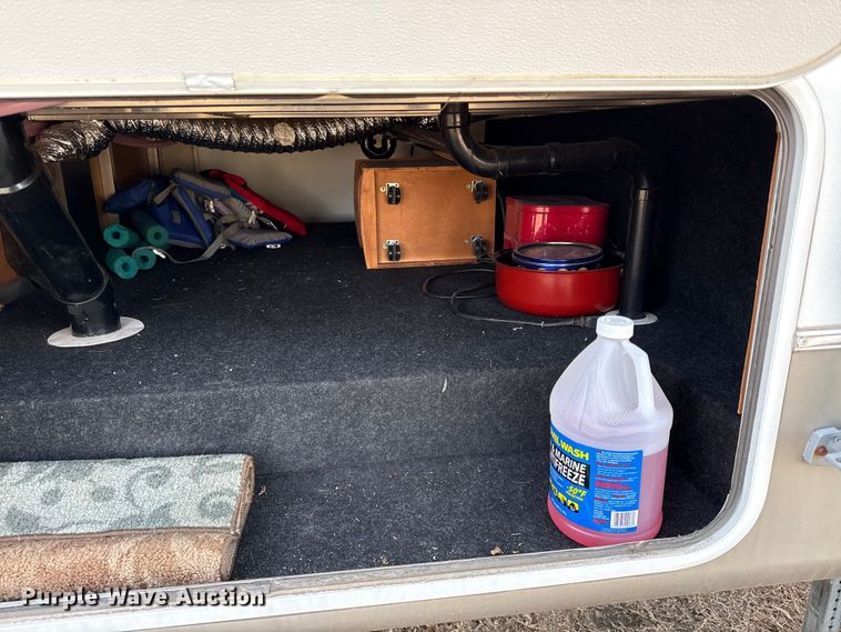 image for item EN0302 2006 Keystone Cougar camper