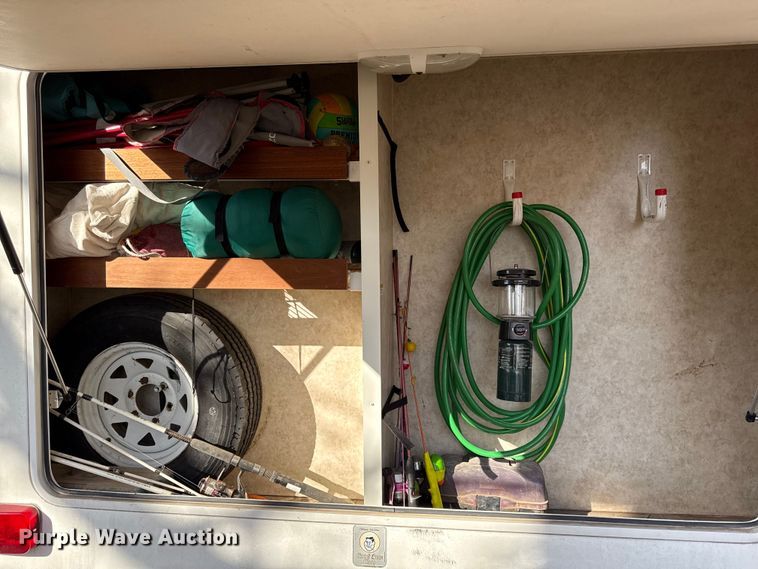 image for item EN0302 2006 Keystone Cougar camper