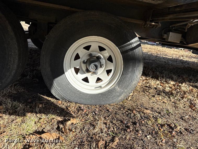 image for item EN0302 2006 Keystone Cougar camper