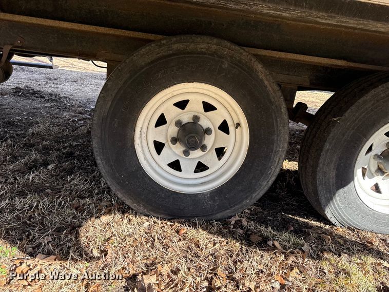 image for item EN0302 2006 Keystone Cougar camper