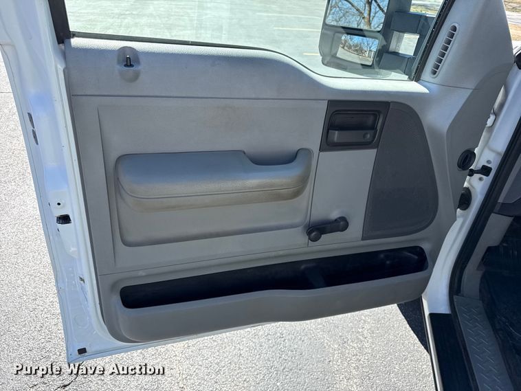 image for item EN0306 2008 Ford F150 Ext. Cab pickup truck