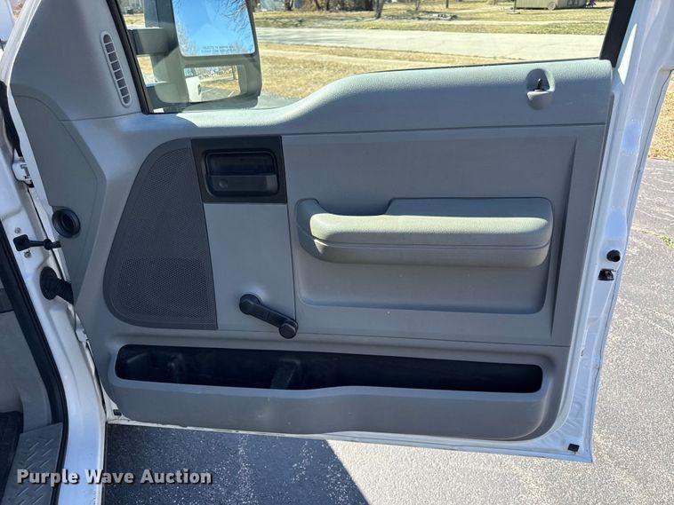 image for item EN0306 2008 Ford F150 Ext. Cab pickup truck