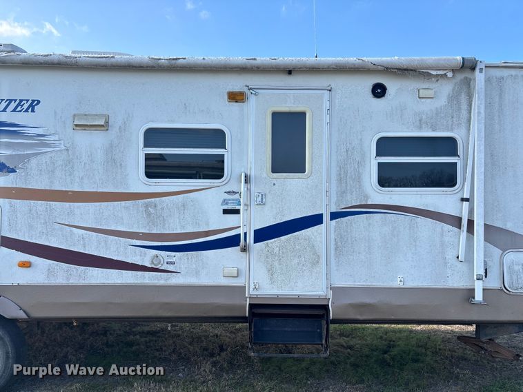 image for item EN5934 2007 Sprinter camper