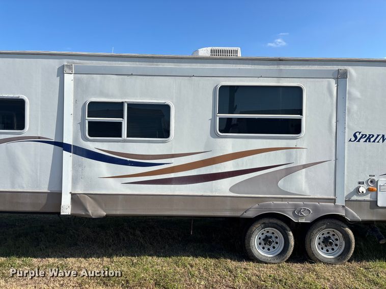 image for item EN5934 2007 Sprinter camper