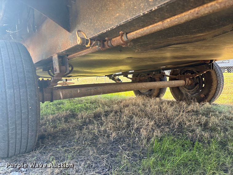 image for item EN5934 2007 Sprinter camper