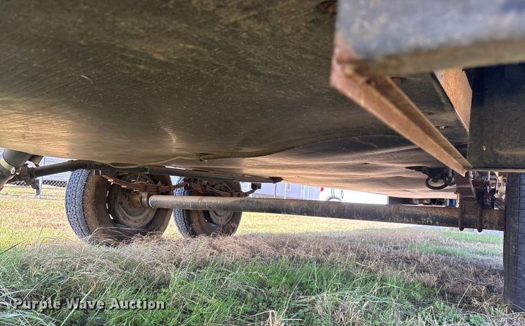 image for item EN5934 2007 Sprinter camper