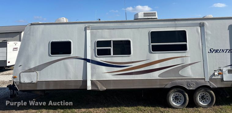 image for item EN5934 2007 Sprinter camper