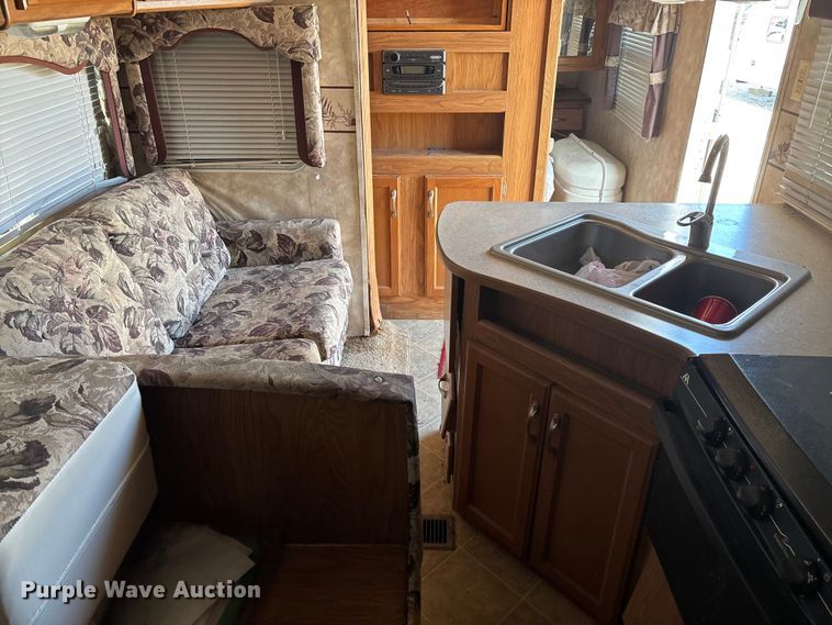 image for item EN5934 2007 Sprinter camper