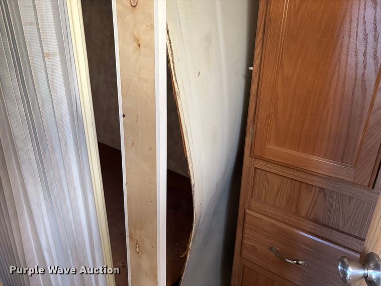 image for item EN5934 2007 Sprinter camper