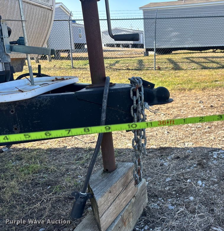 image for item EN5934 2007 Sprinter camper