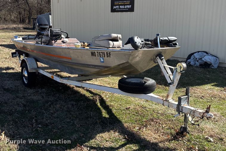 image for item EN5971 1980 Bass Tracker III boat