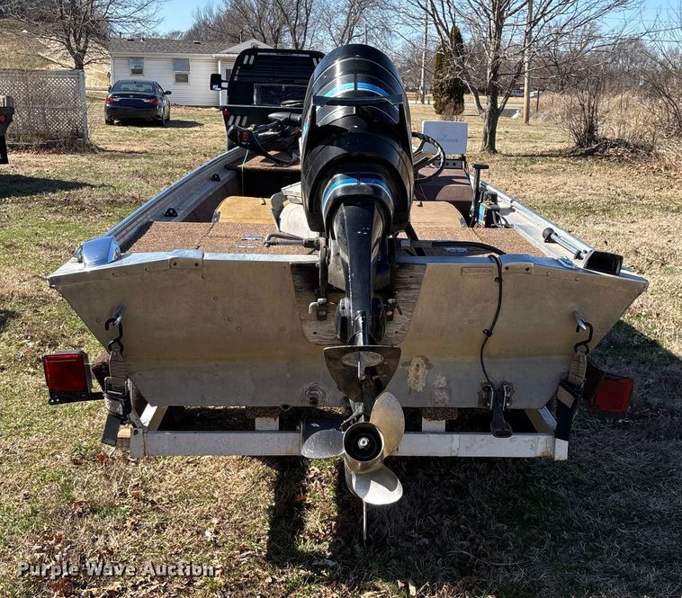 image for item EN5971 1980 Bass Tracker III boat