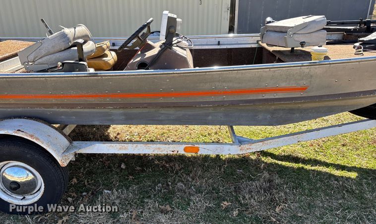 image for item EN5971 1980 Bass Tracker III boat