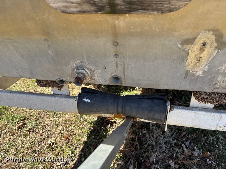 image for item EN5971 1980 Bass Tracker III boat