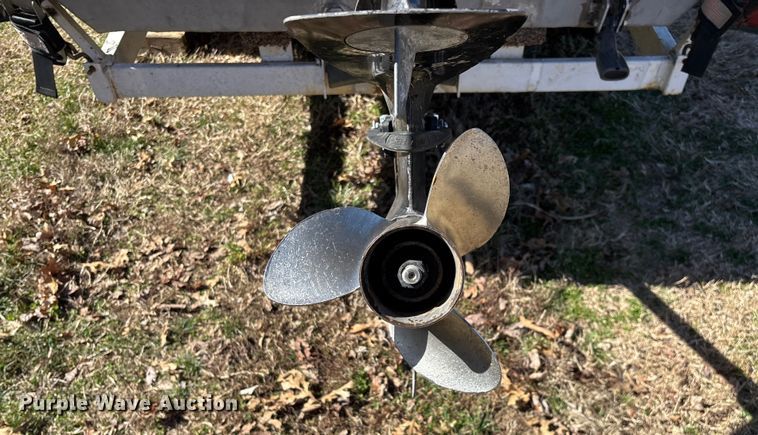 image for item EN5971 1980 Bass Tracker III boat