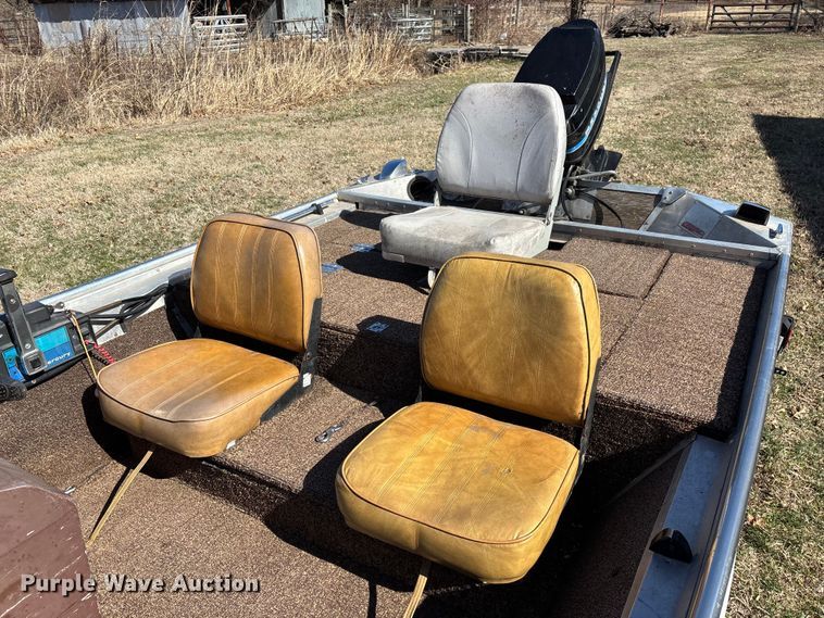 image for item EN5971 1980 Bass Tracker III boat