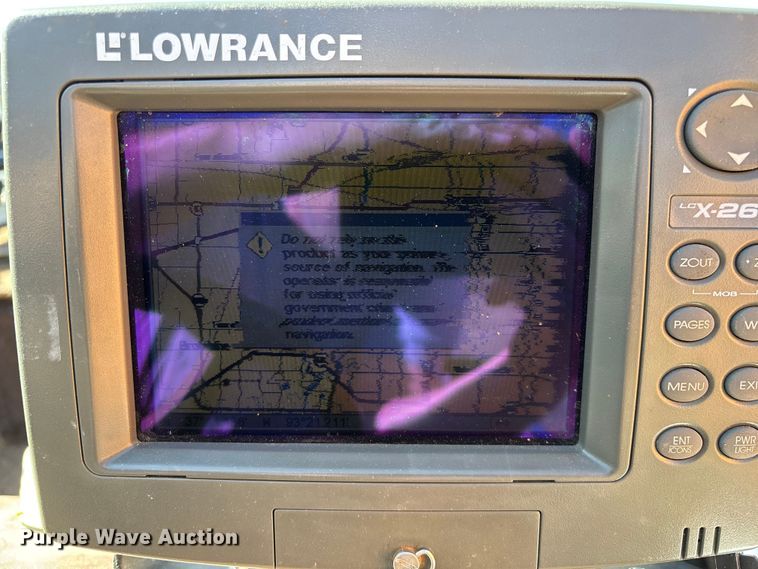 image for item EN5971 1980 Bass Tracker III boat