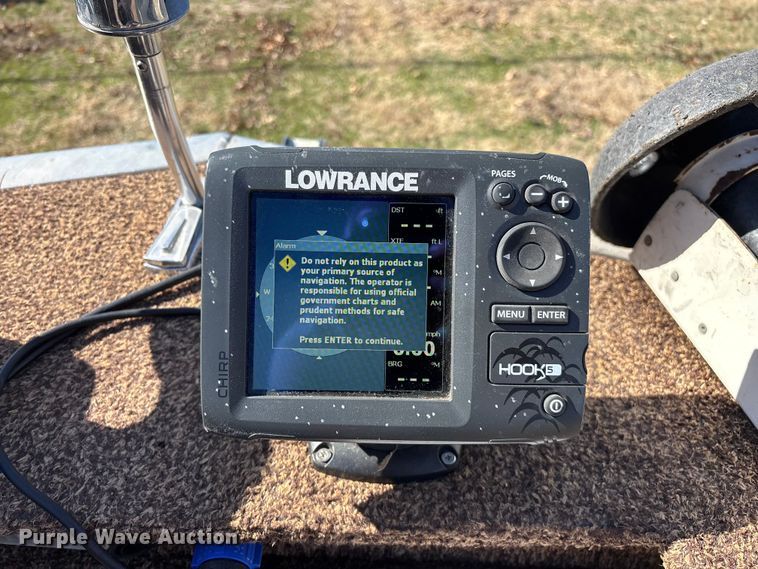 image for item EN5971 1980 Bass Tracker III boat