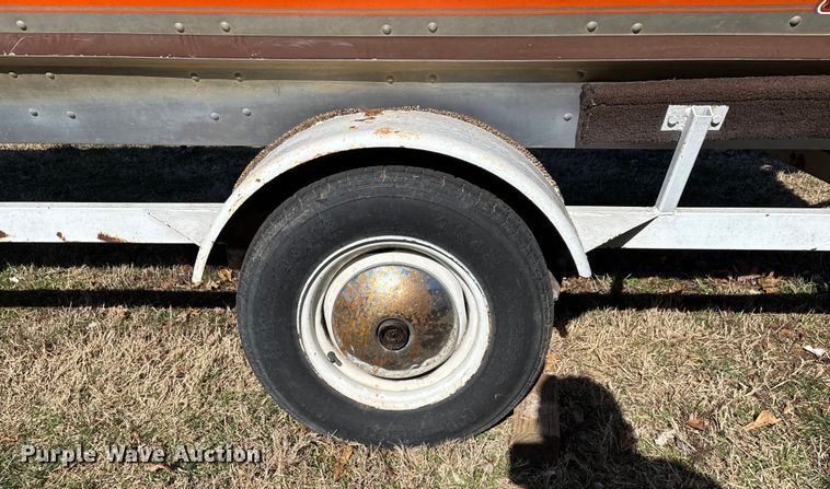 image for item EN5971 1980 Bass Tracker III boat