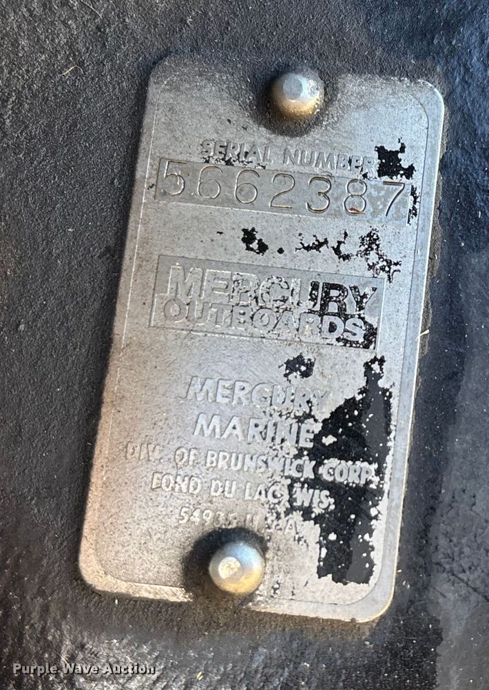 image for item EN5971 1980 Bass Tracker III boat