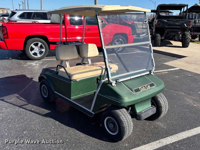 image for item EN5982 1992 Club Car golf cart
