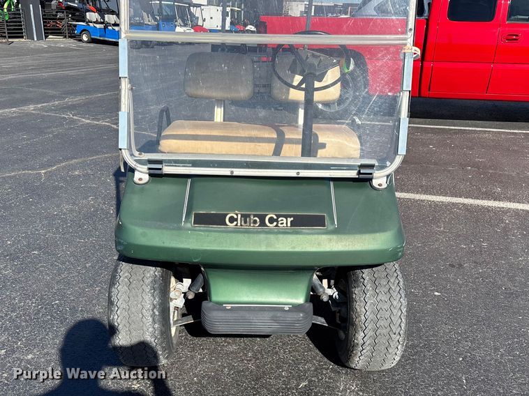 image for item EN5982 1992 Club Car golf cart