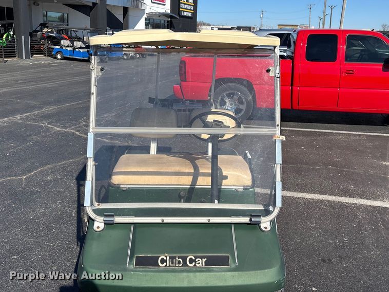 image for item EN5982 1992 Club Car golf cart