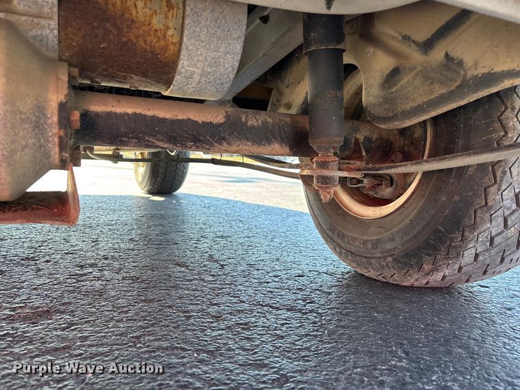 image for item EN5982 1992 Club Car golf cart