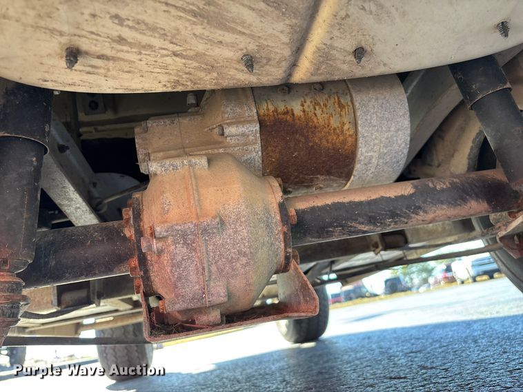 image for item EN5982 1992 Club Car golf cart