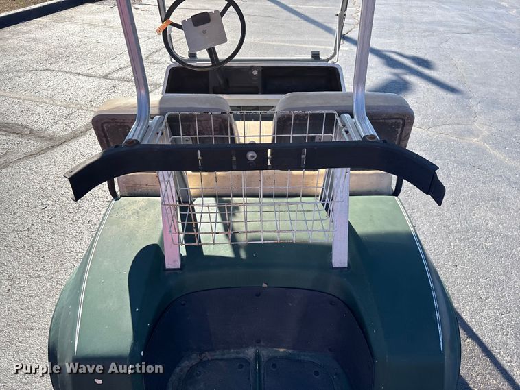 image for item EN5982 1992 Club Car golf cart