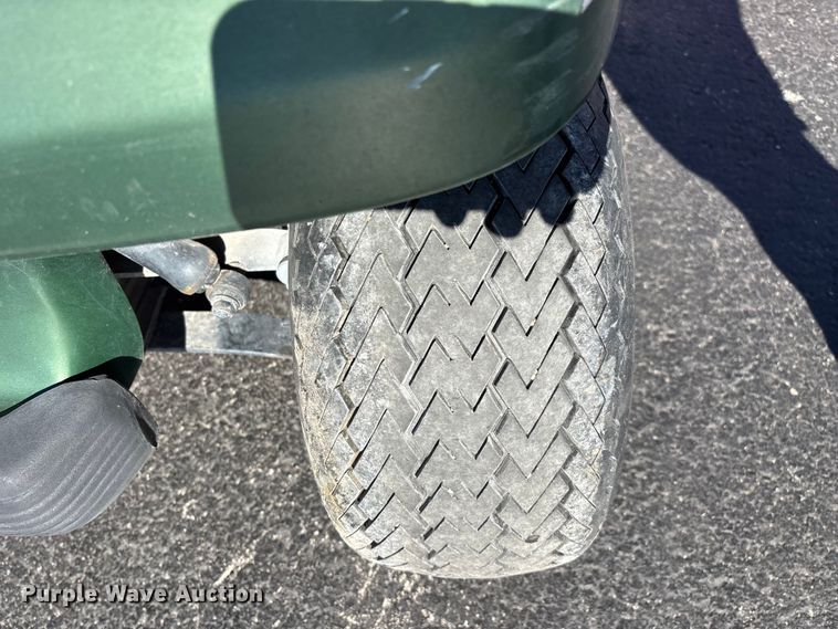 image for item EN5982 1992 Club Car golf cart