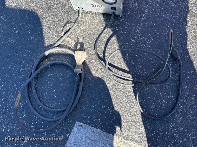 image for item EN5982 1992 Club Car golf cart