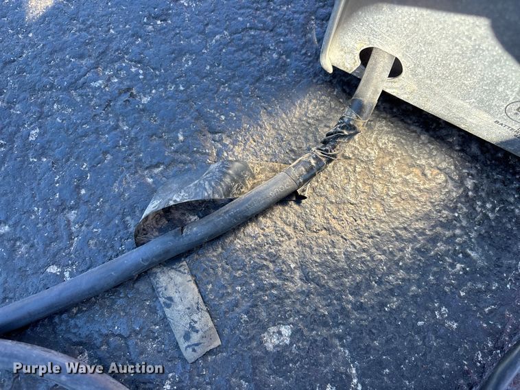 image for item EN5982 1992 Club Car golf cart