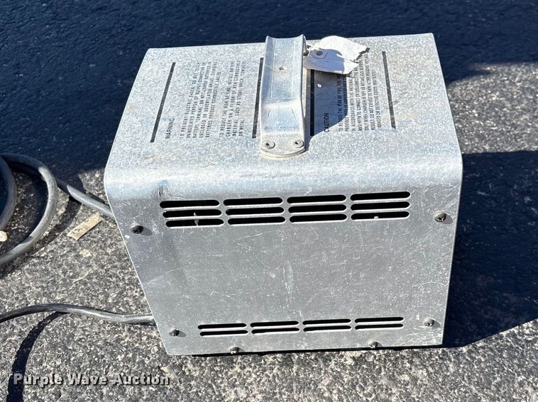 image for item EN5982 1992 Club Car golf cart