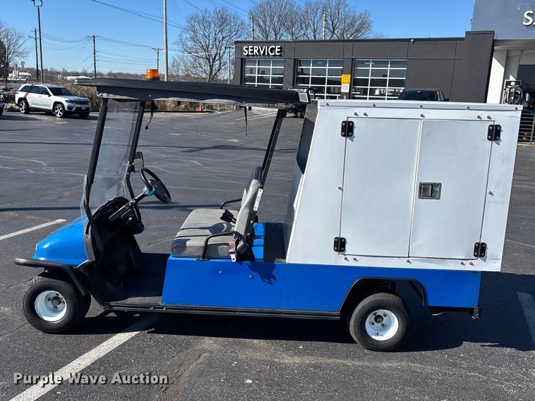 image for item EN5983 Columbia golf cart