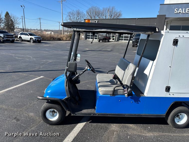 image for item EN5983 Columbia golf cart