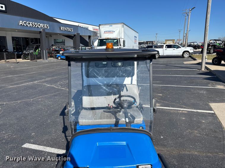 image for item EN5983 Columbia golf cart