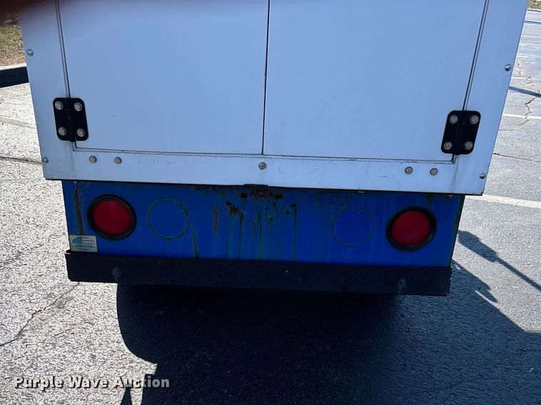image for item EN5983 Columbia golf cart