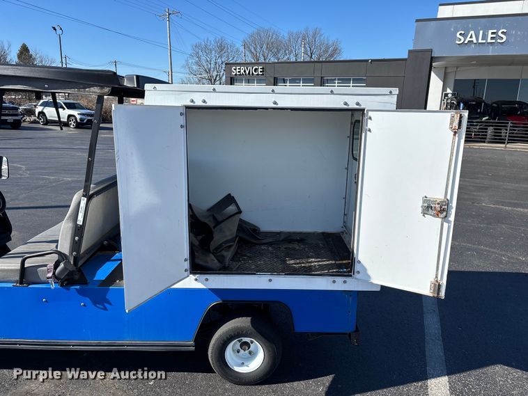 image for item EN5983 Columbia golf cart