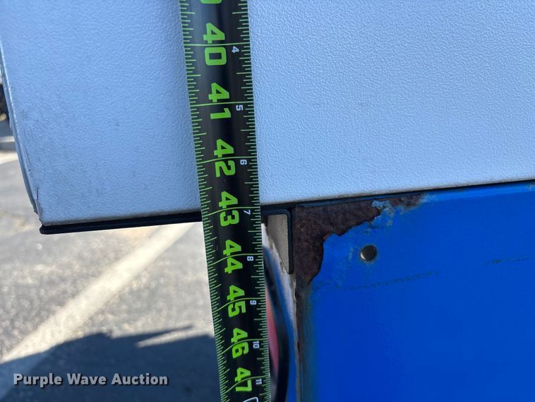 image for item EN5983 Columbia golf cart